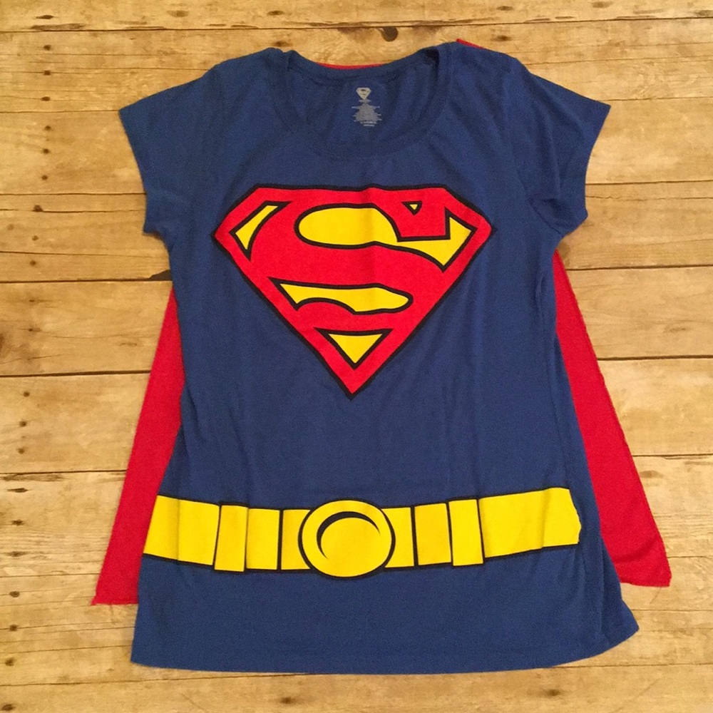 Superman T-shirt with detachable cape